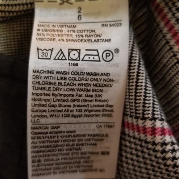 GAP Signature Skinny Ankle pants in red/black plaid, size 2 - Picture 6 of 7